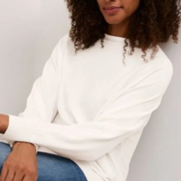 NWT culture offwhite batwing sweater for women size small - Picture 5 of 14